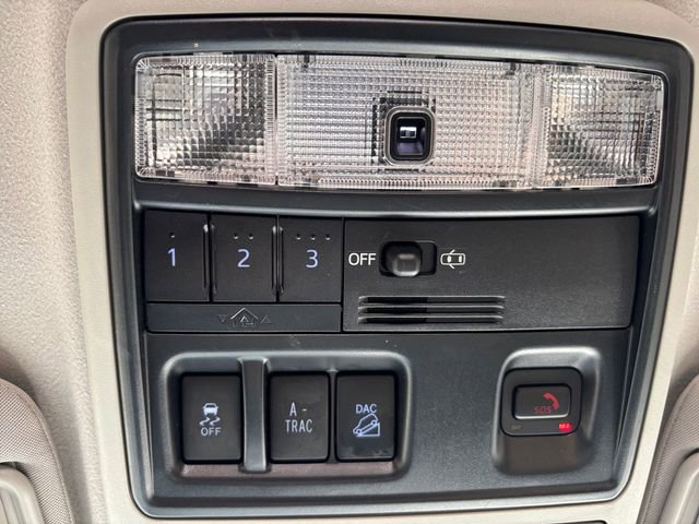 Used 2022 Toyota 4Runner SR5 Premium image 25