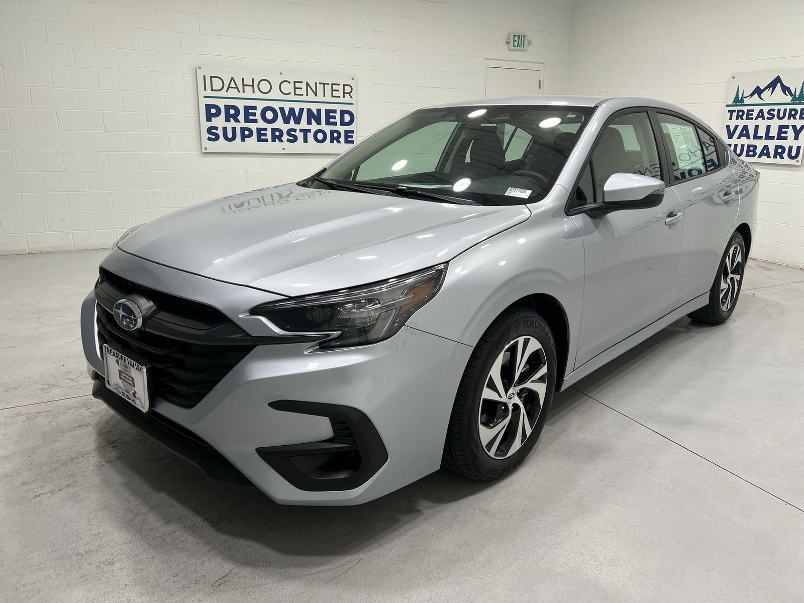 Certified 2025 Subaru Legacy Premium AWD/4WD image 4
