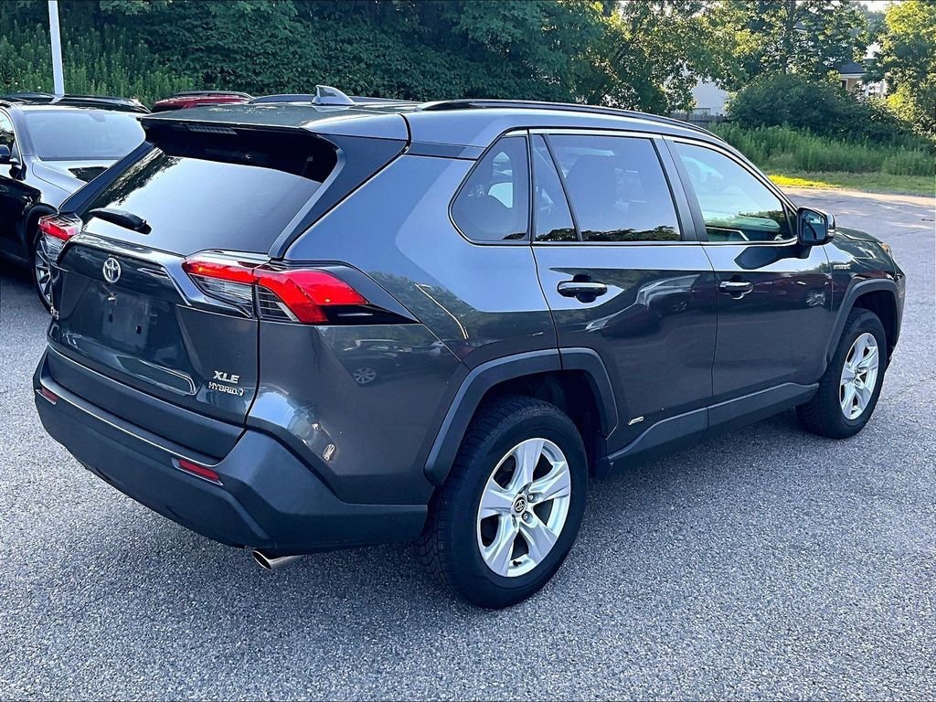 Used 2020 Toyota RAV4 XLE w/ Convenience Package AWD/4WD image 6