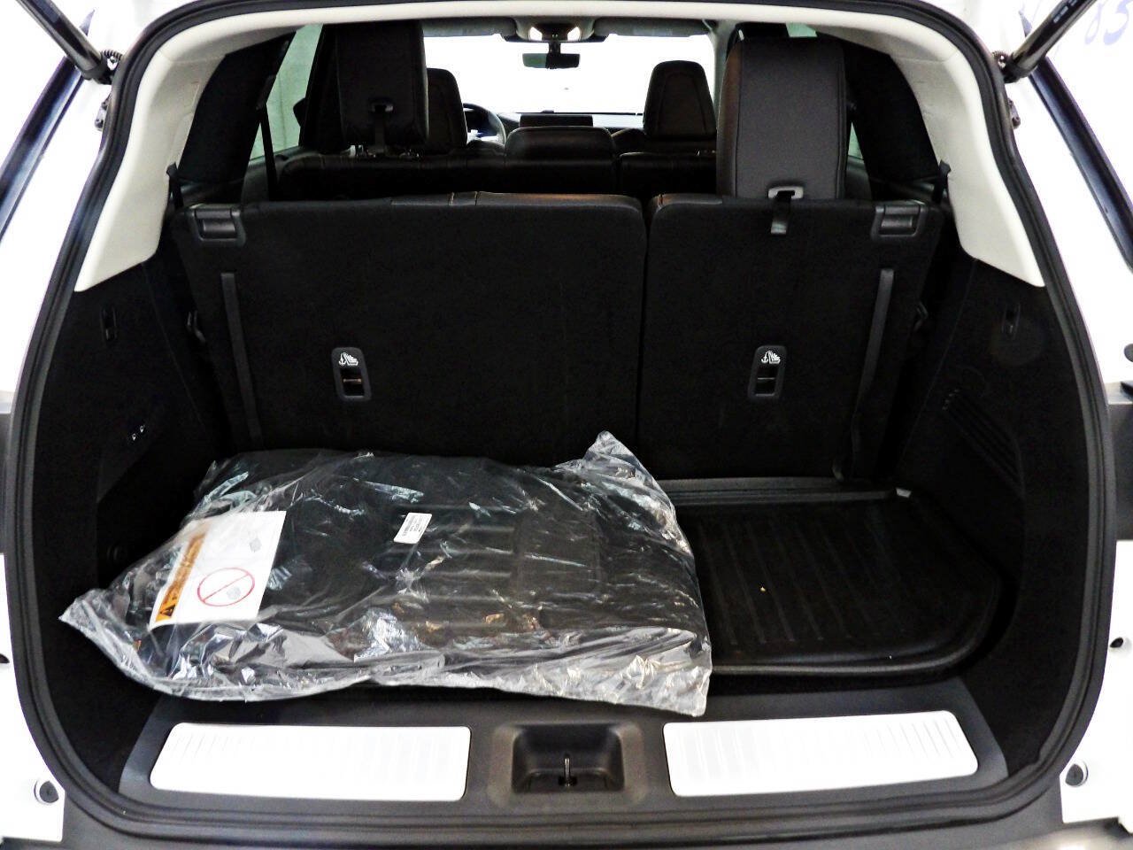 Used 2025 INFINITI QX60 Sensory w/ Vision Package AWD/4WD image 14