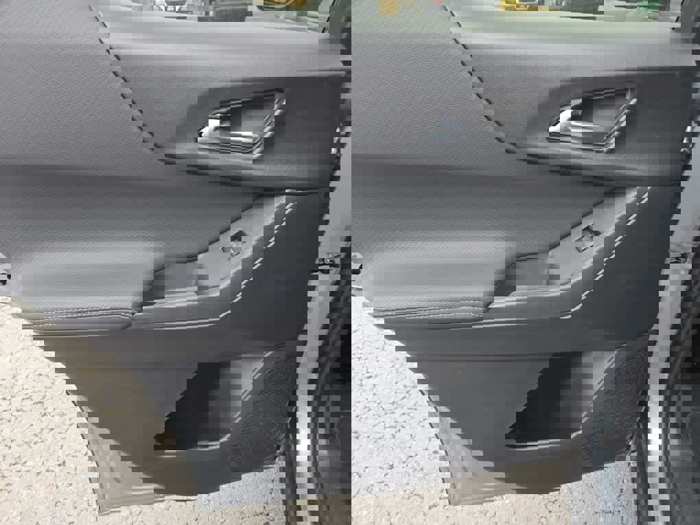 New 2026 Chevrolet Equinox LT image 28