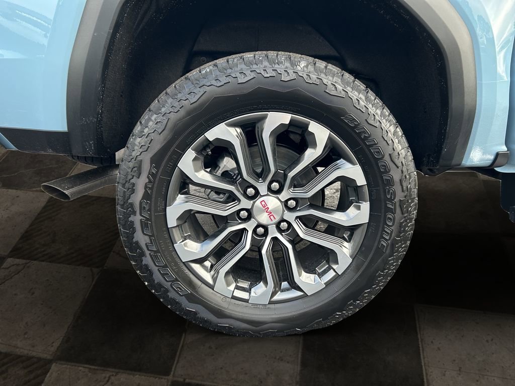 New 2026 GMC Canyon Denali w/ LPO, Black Badging Package AWD/4WD image 12