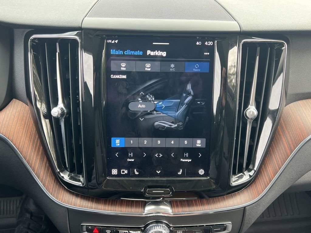 Used 2023 Volvo XC60 B5 Plus w/ Protection Package image 20