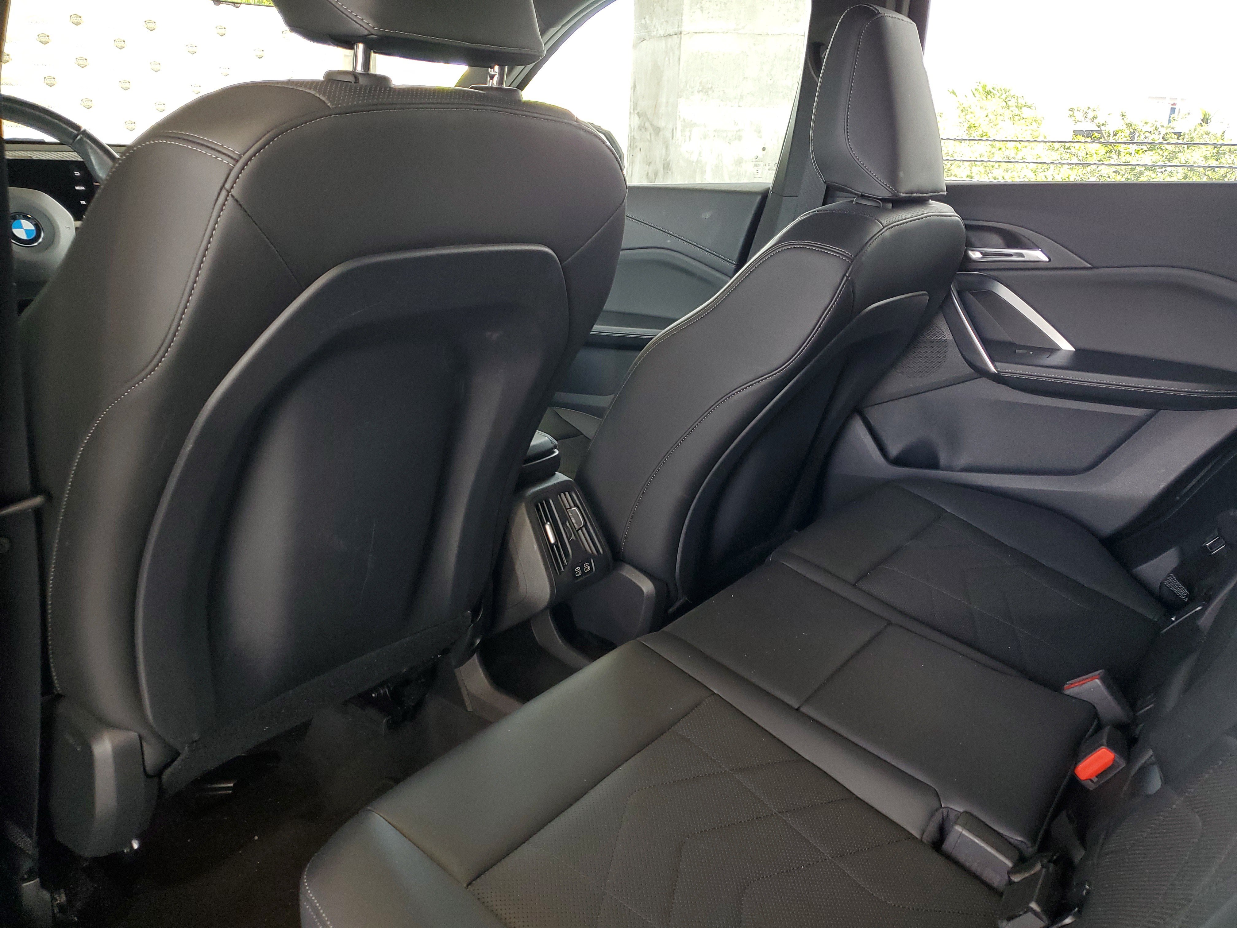 Used 2025 BMW X1 xDrive28i AWD/4WD image 9