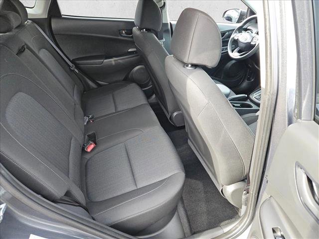 Used 2022 Hyundai Kona SEL image 18