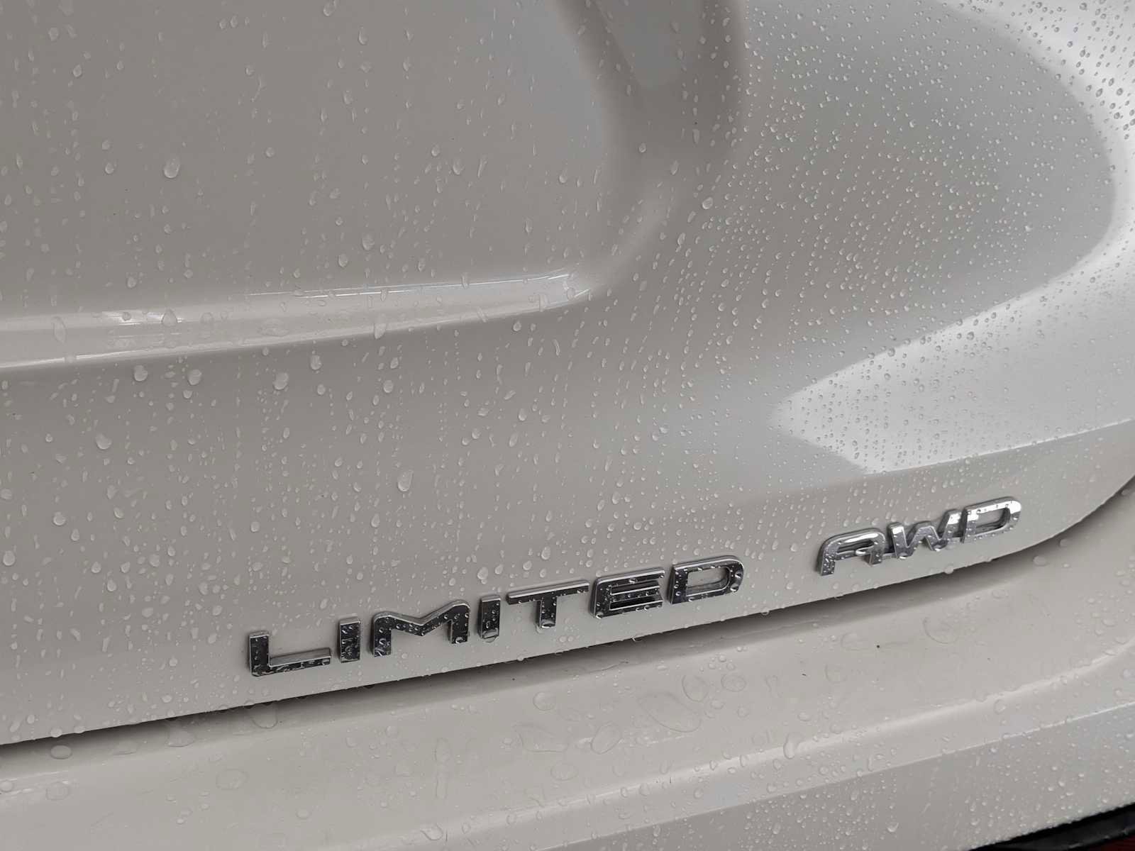 Used 2021 Toyota Highlander Limited image 13