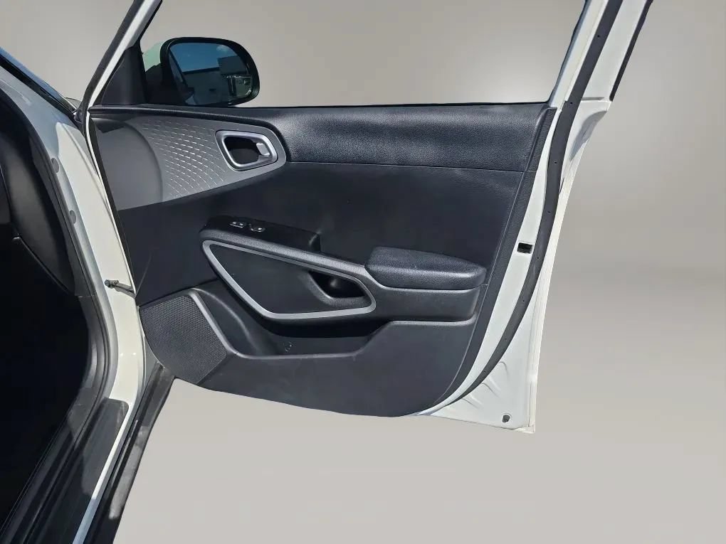 Used 2021 Kia Soul LX FWD image 36