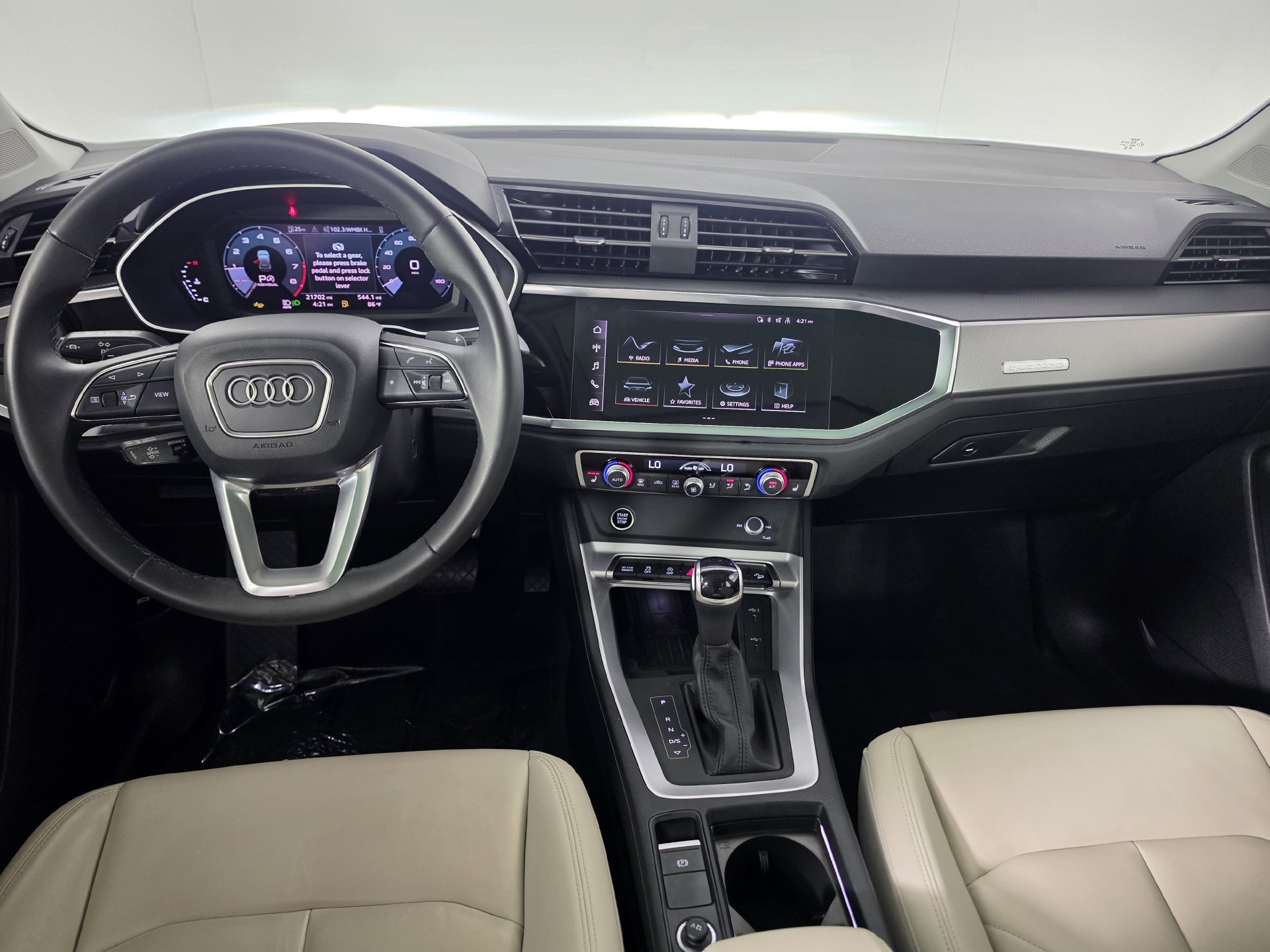 Used 2025 Audi Q3 2.0T Premium AWD/4WD image 23