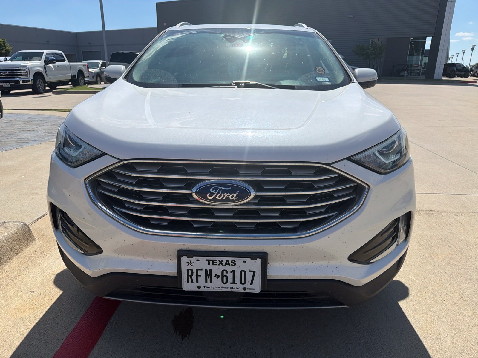Used 2019 Ford Edge SEL w/ Equipment Group 201A FWD image 2