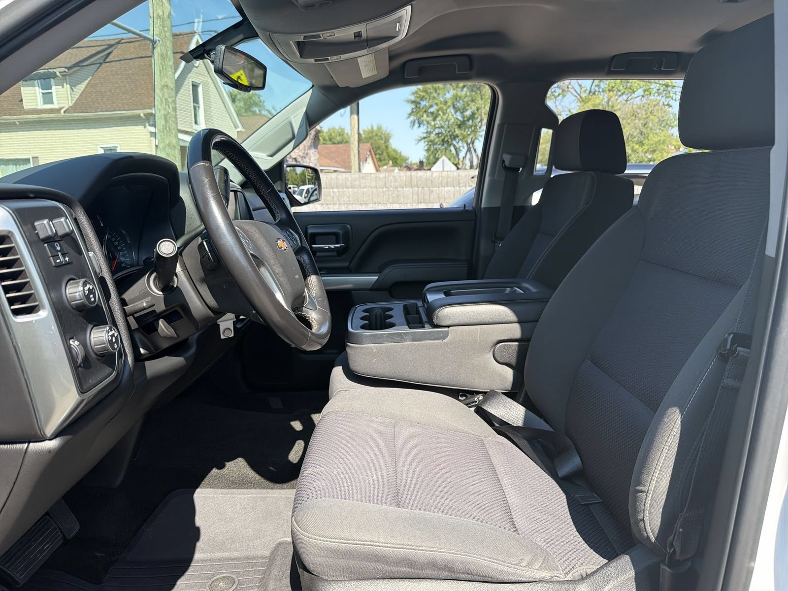 Used 2018 Chevrolet Silverado 1500 LT w/ All Star Edition AWD/4WD image 11