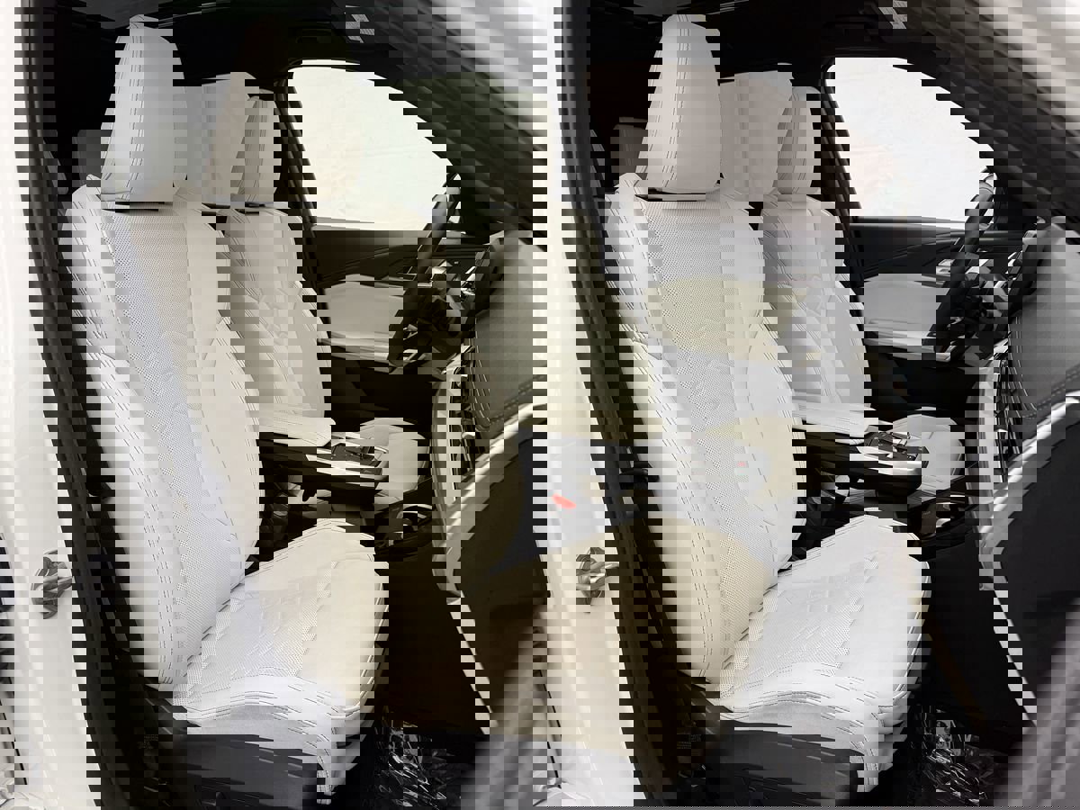 Used 2026 BMW X1 xDrive28i image 4