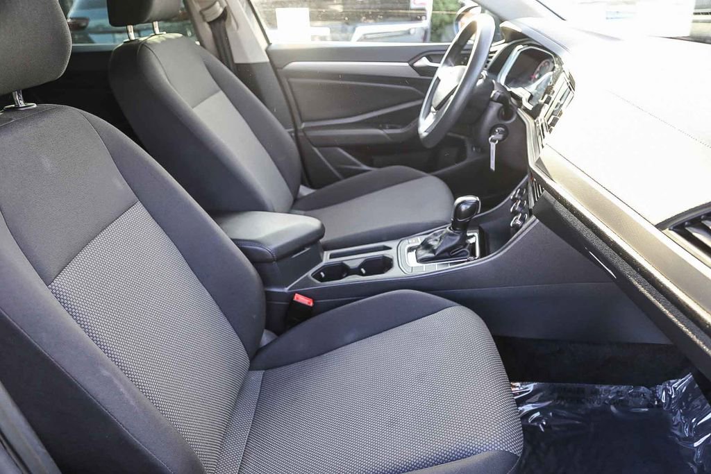 Used 2020 Volkswagen Jetta S image 21