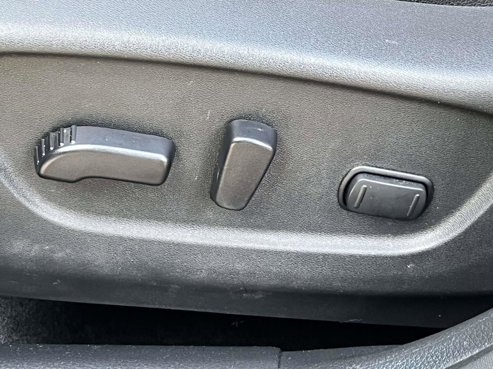 Used 2020 Nissan Rogue SL w/ Premium Package image 20