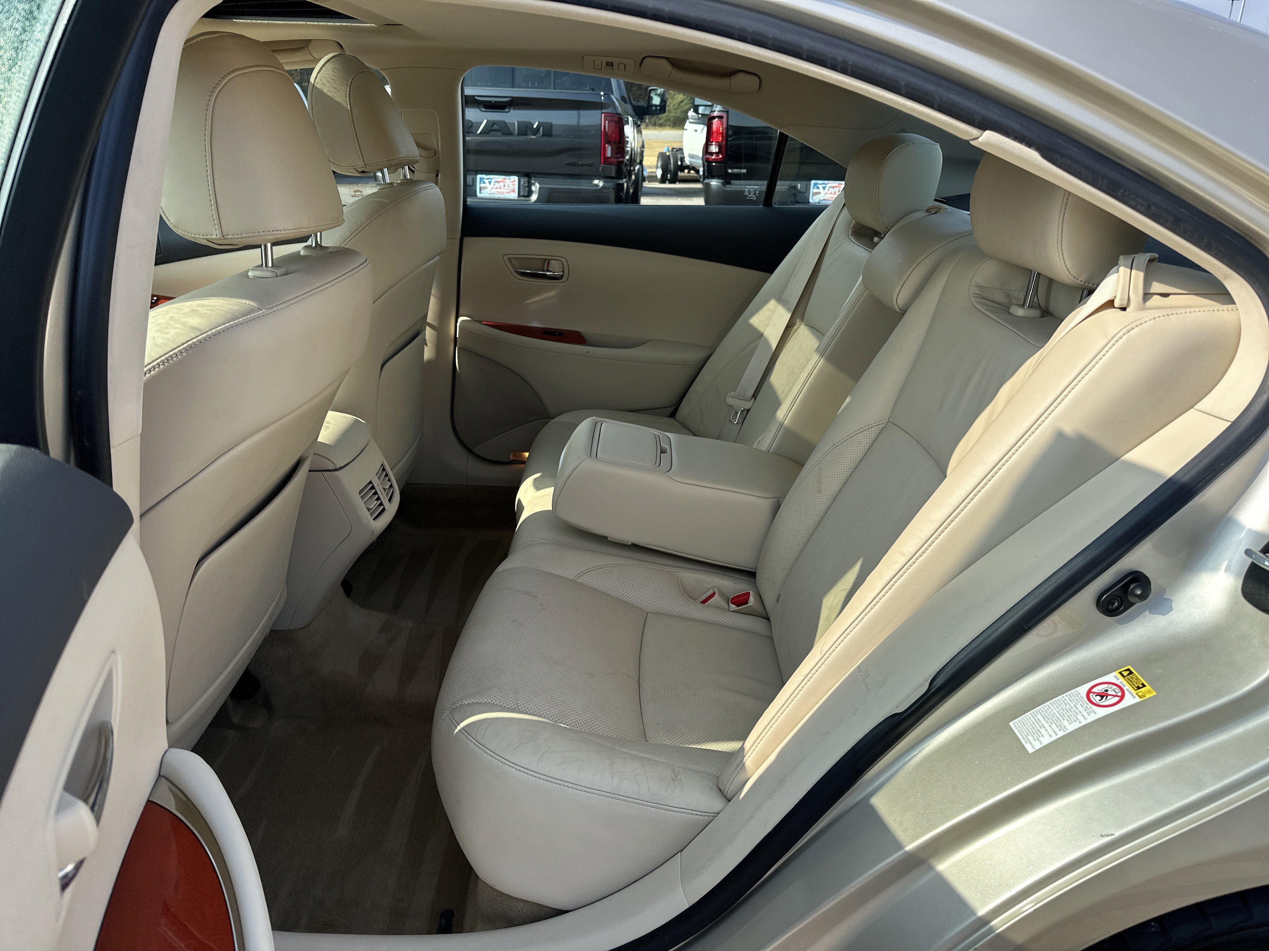 Used 2011 Lexus ES 350 image 21