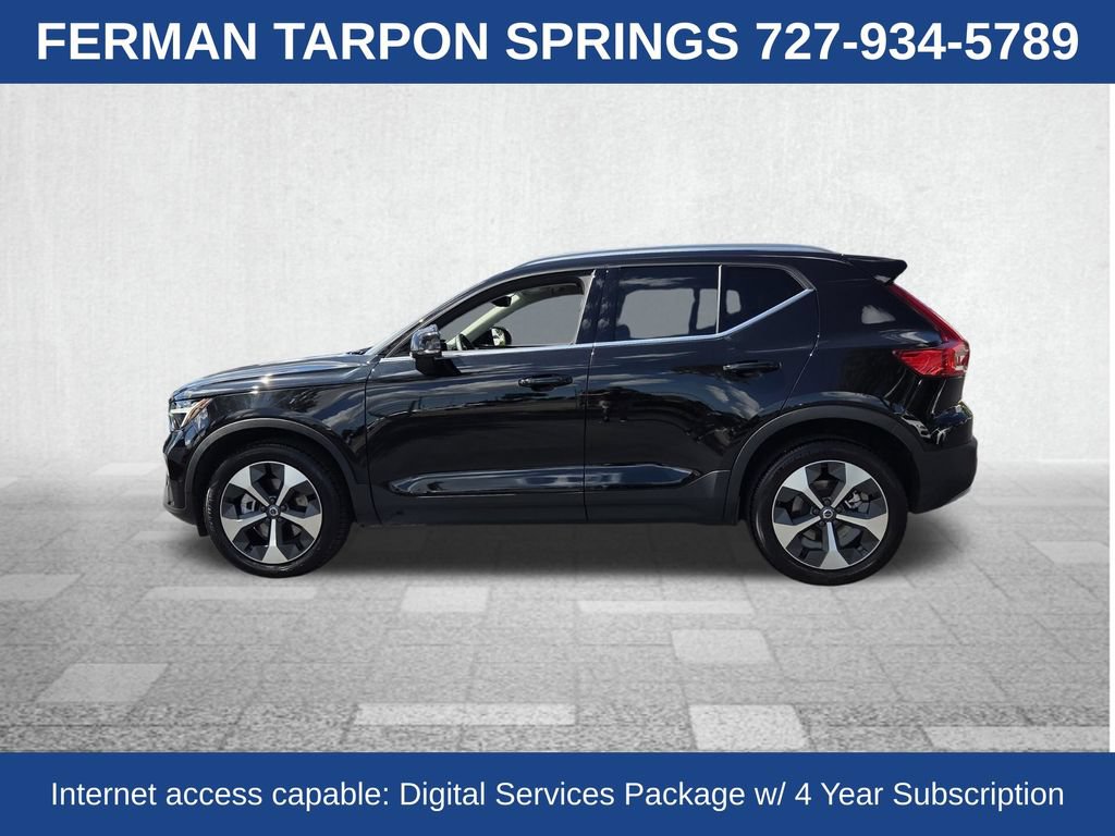 Certified 2024 Volvo XC40 B5 Plus AWD/4WD image 7