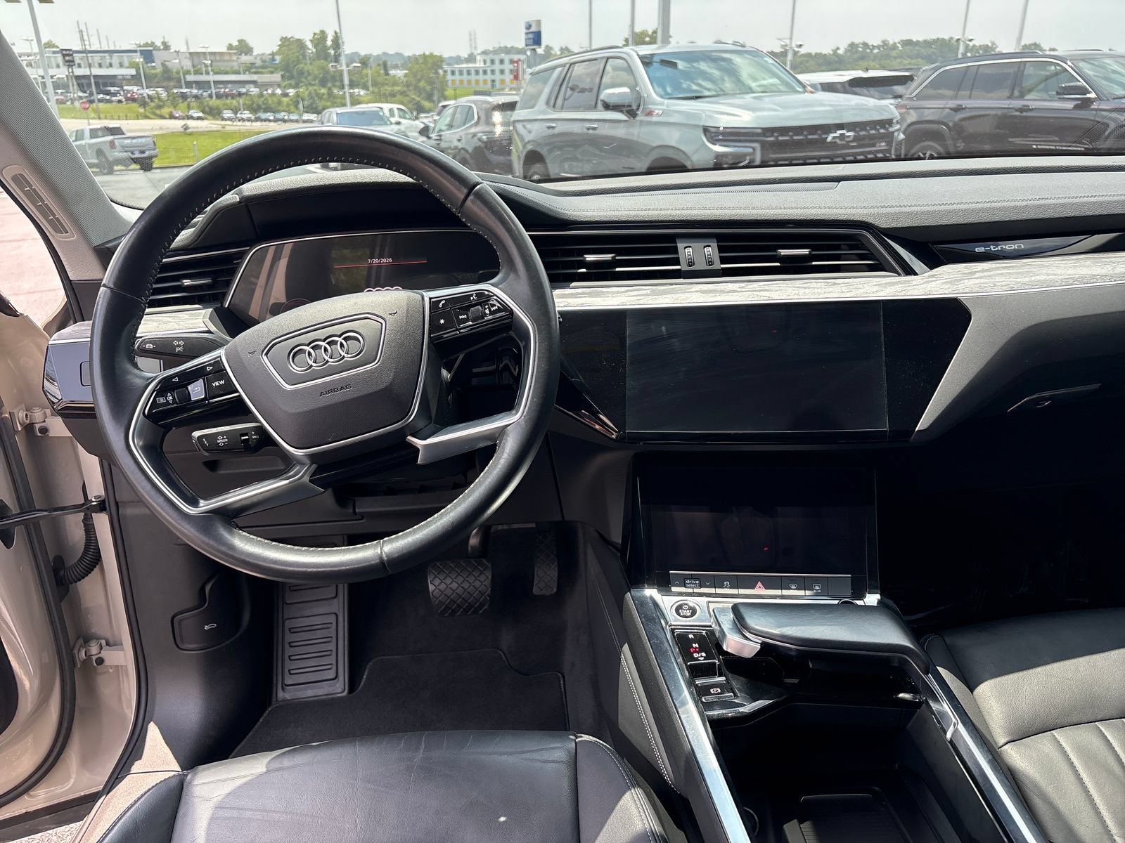 Used 2021 Audi e-tron Premium w/ Convenience Plus Package AWD/4WD image 13