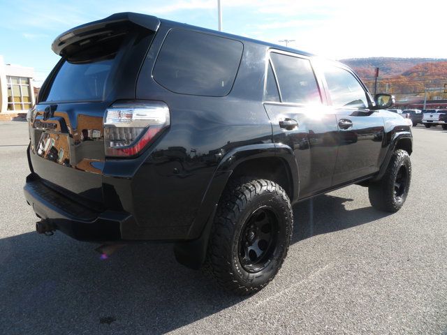 Used 2019 Toyota 4Runner SR5 image 7