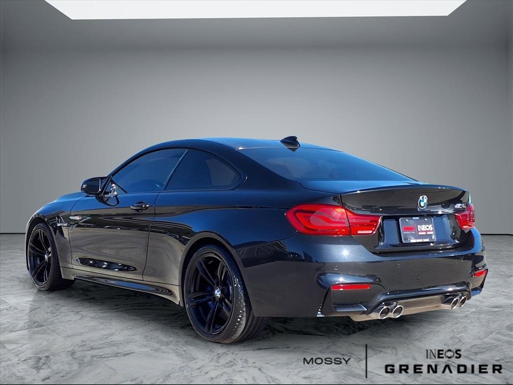 Used 2018 BMW M4 Base image 2