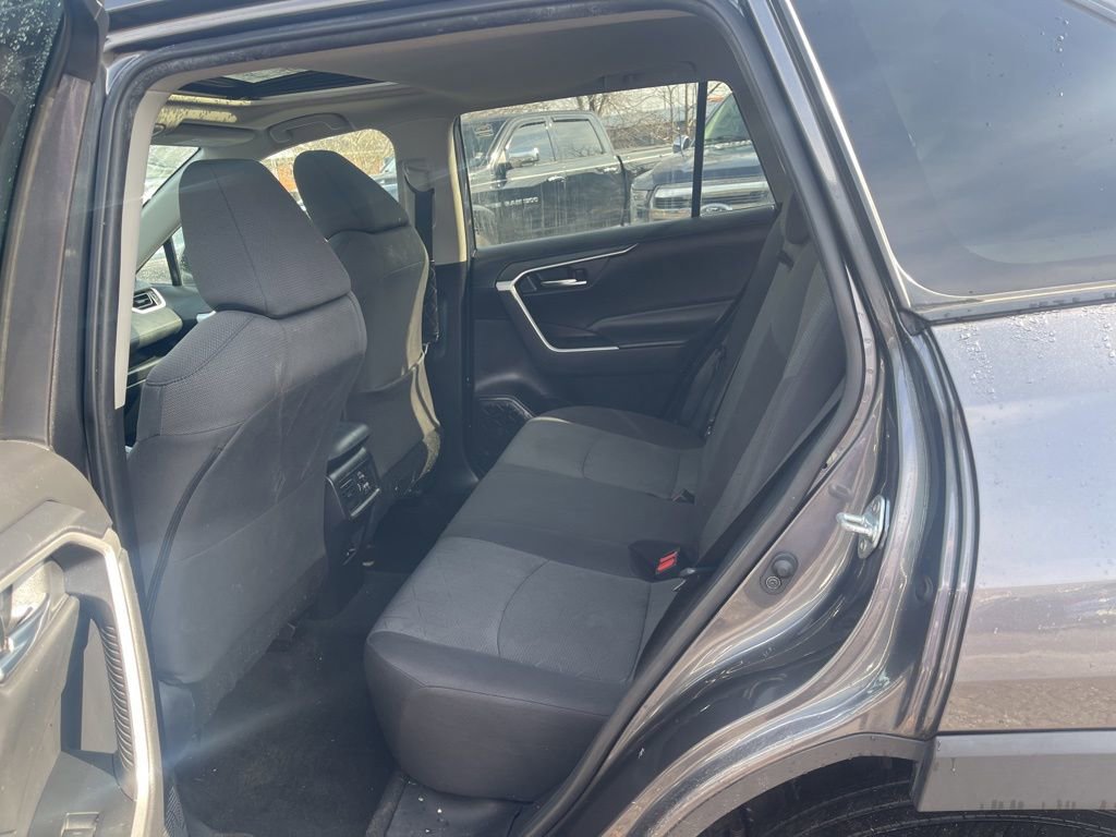 Used 2022 Toyota RAV4 XLE w/ Convenience Package image 13