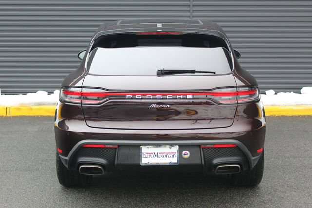 Certified 2025 Porsche Macan image 7