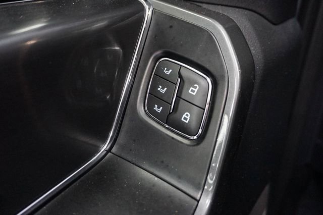 Used 2022 Ford F150 Lariat AWD/4WD image 13