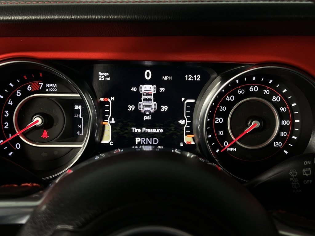 Used 2022 Jeep Wrangler Unlimited Rubicon w/ LED Lighting Group image 17