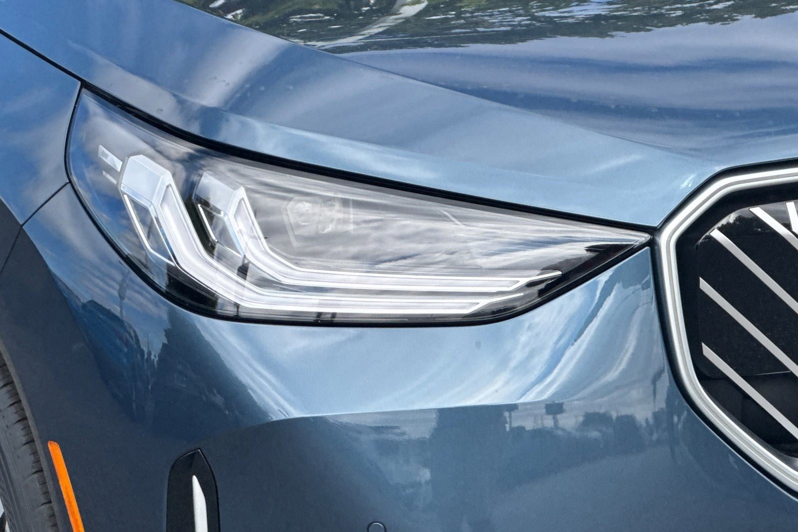 Used 2025 BMW X3 xDrive30i w/ Convenience Package image 10