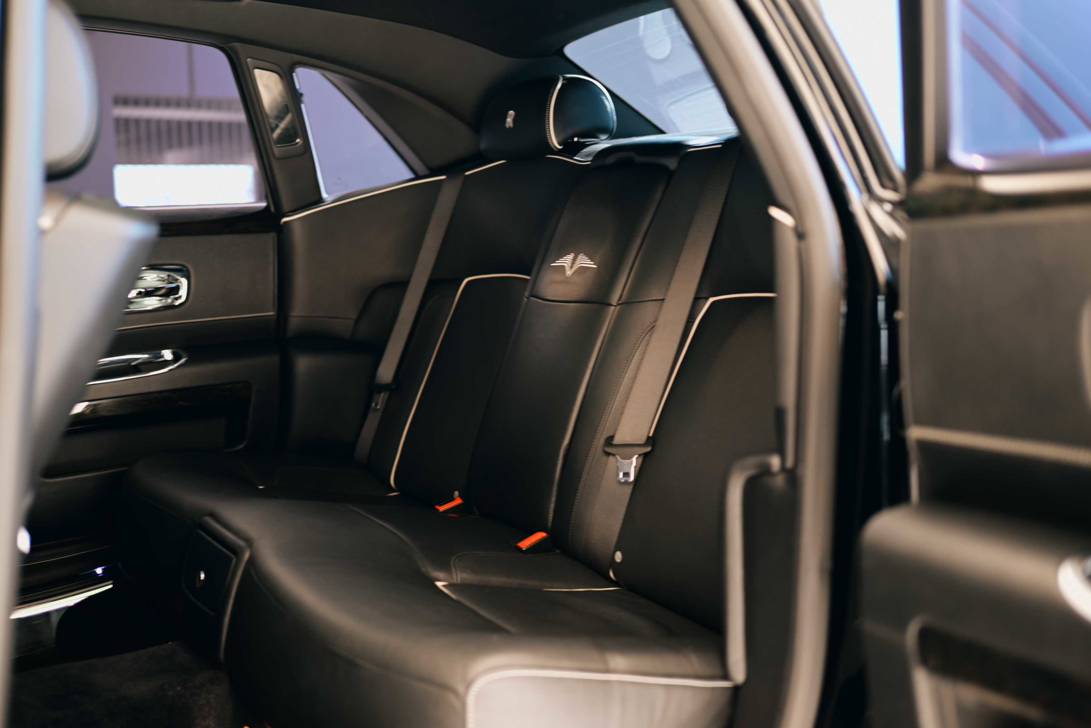 Used 2014 Rolls-Royce Ghost image 14