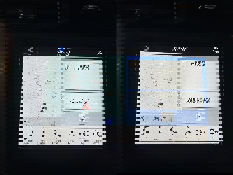 Used 2018 Ford Fusion SE w/ Fusion SE Technology Package image 15