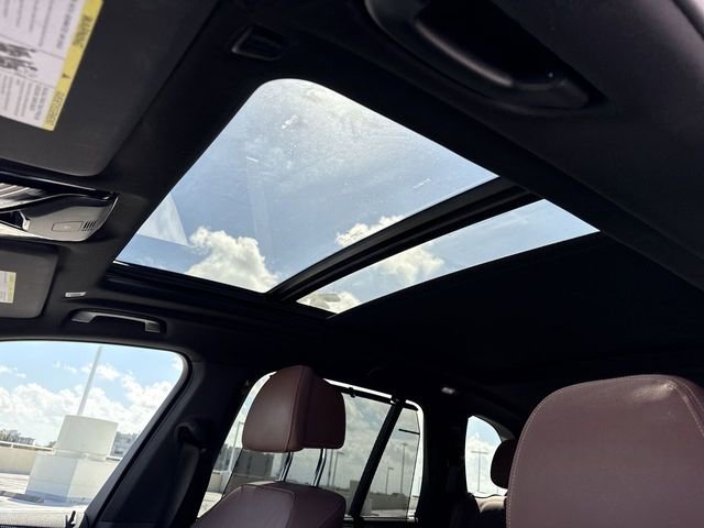 Used 2022 BMW X5 sDrive40i w/ Premium Package RWD image 22