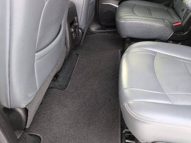 Used 2023 Buick Enclave Essence AWD/4WD image 32