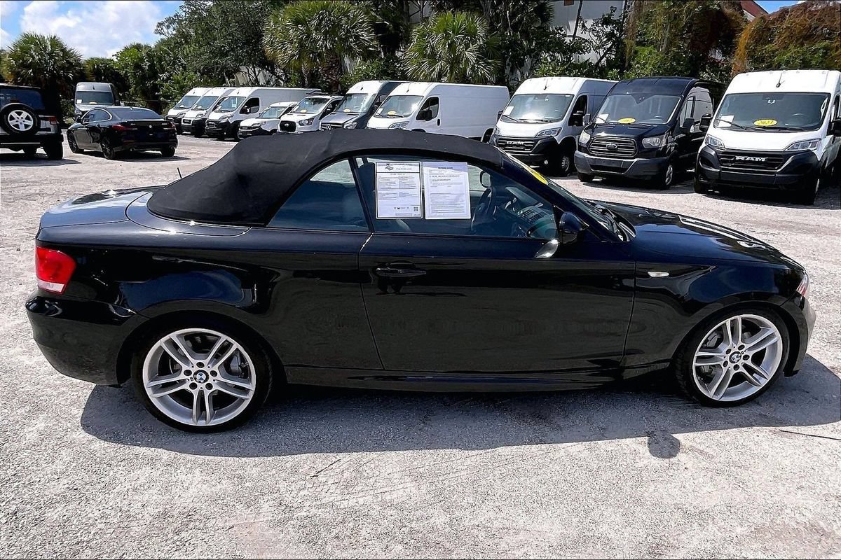 Used 2012 BMW 135i Convertible RWD image 25