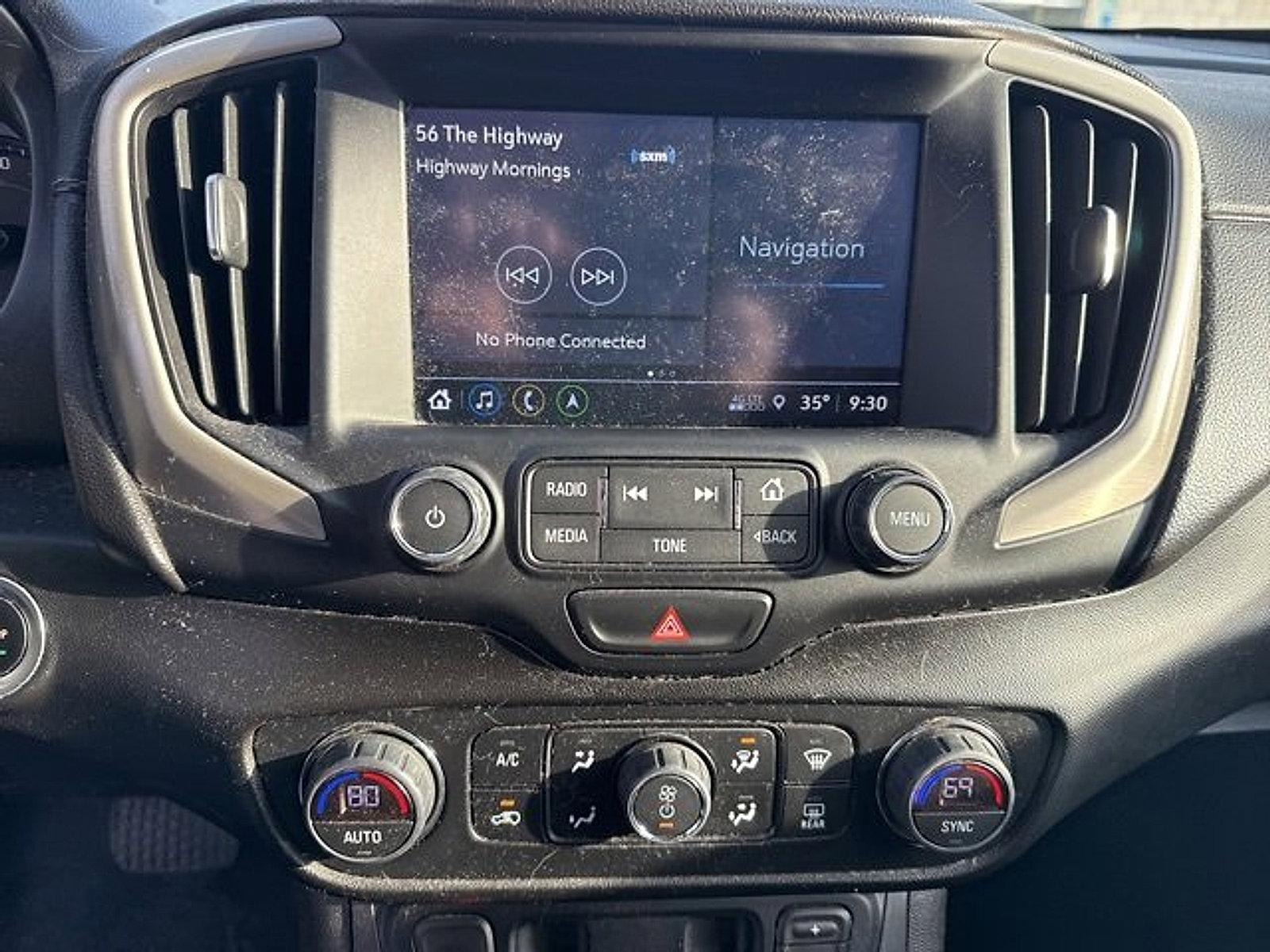 Used 2018 GMC Terrain Denali w/ Advanced Safety Package image 11