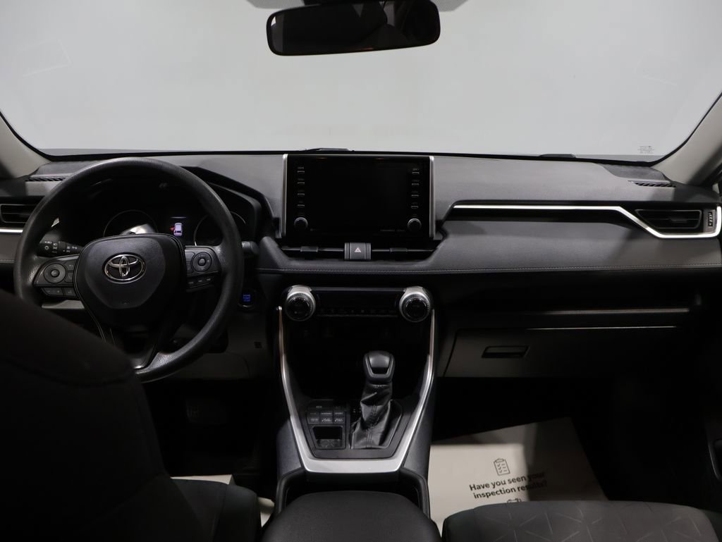 Used 2019 Toyota RAV4 XLE w/ Convenience Package image 16