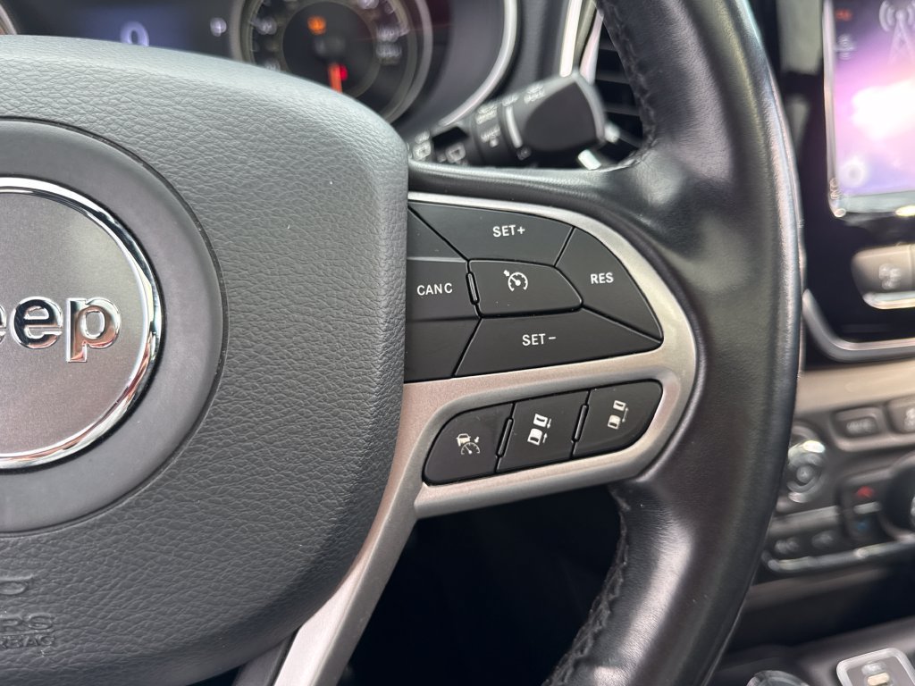 Used 2021 Jeep Cherokee High Altitude AWD/4WD image 41