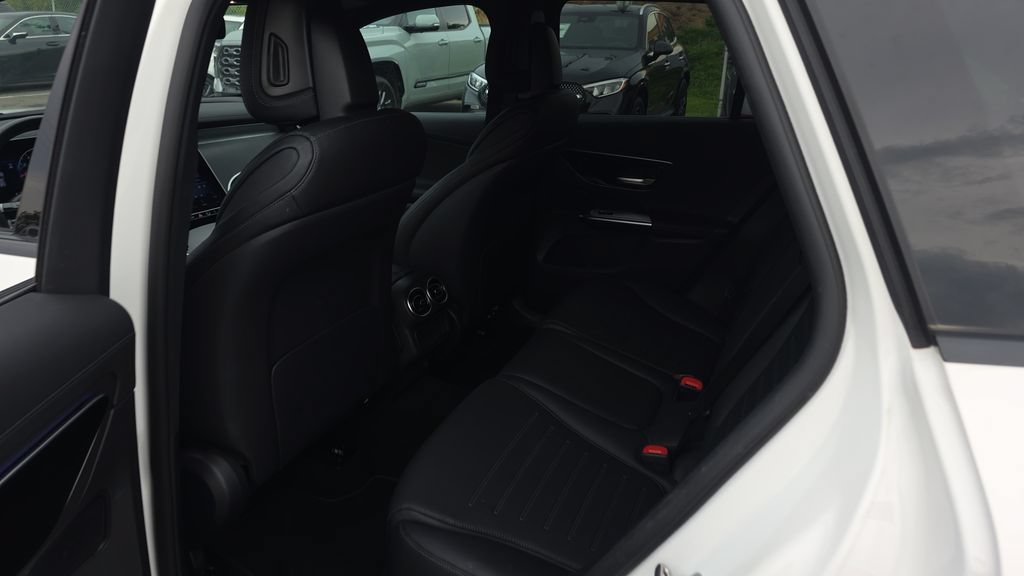 Certified 2025 Mercedes-Benz GLC 300 4MATIC image 22