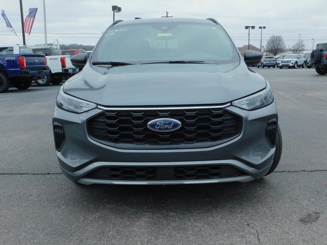 Used 2023 Ford Escape ST-Line image 3