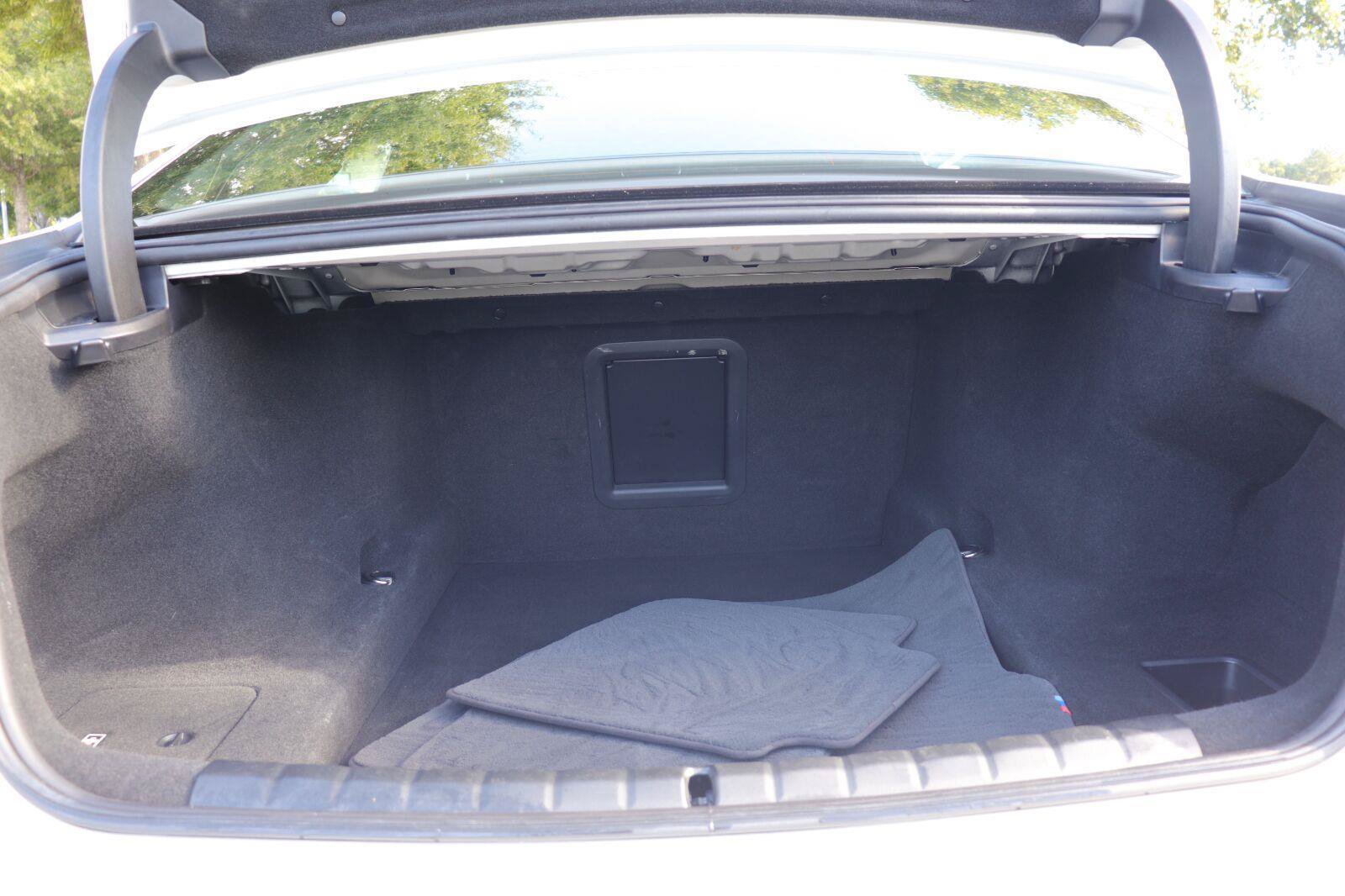 Used 2023 BMW 740i RWD image 14