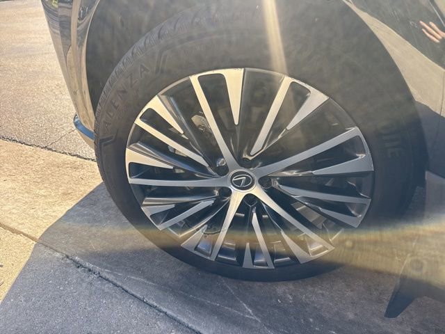 Certified 2023 Lexus RX 350 Premium Plus w/ Accessory Package (Z1) image 11