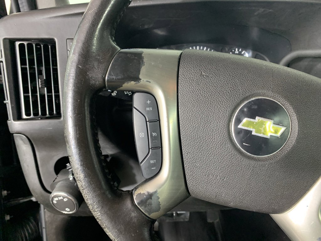 Used 2016 Chevrolet Express 3500 LS w/ Chrome Appearance Package image 18