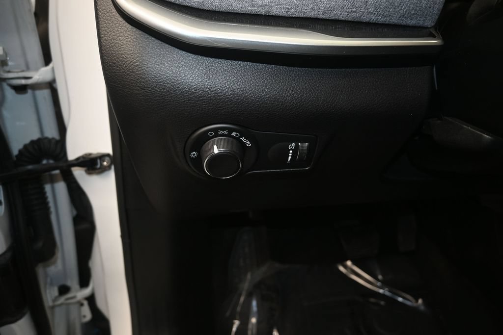 Used 2024 Jeep Compass Sport AWD/4WD image 12