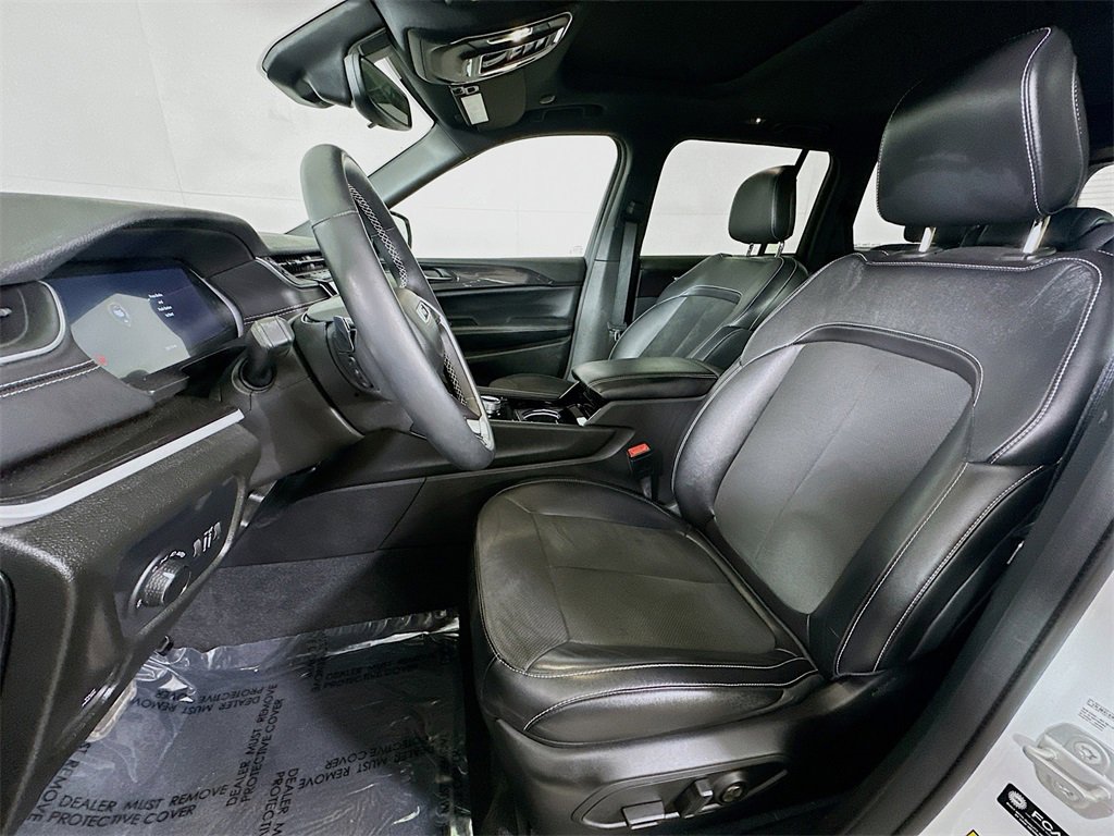 Used 2022 Jeep Grand Cherokee Altitude image 13