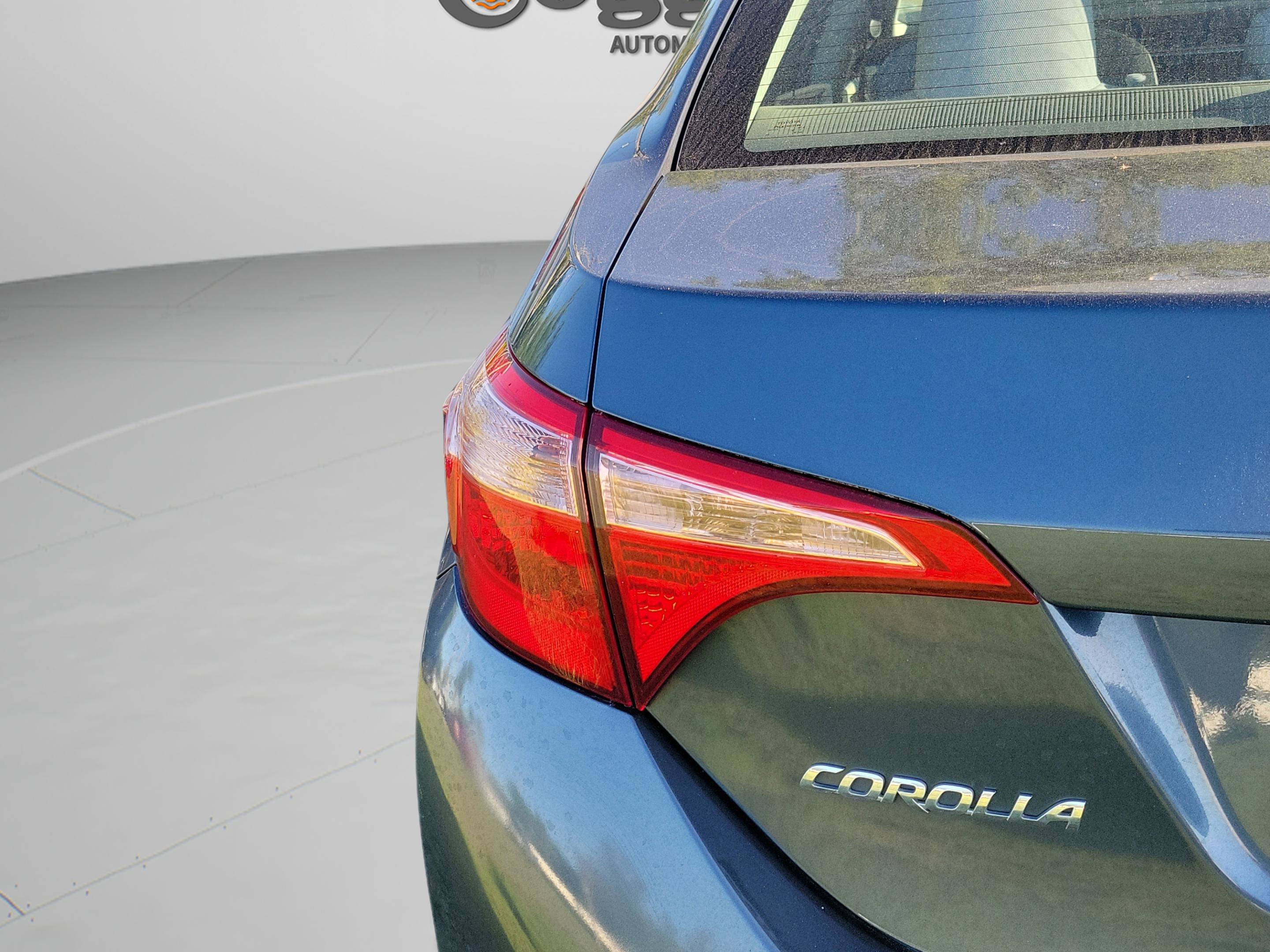 Used 2019 Toyota Corolla LE image 24