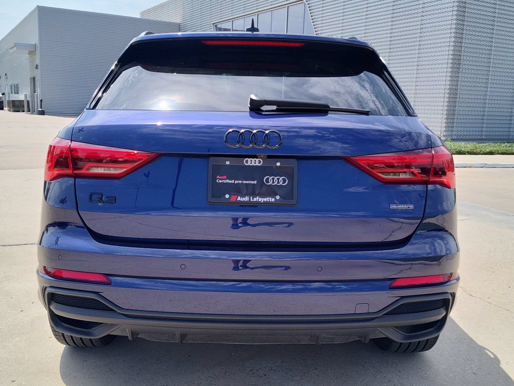 Certified 2025 Audi Q3 2.0T Premium w/ Convenience Package AWD/4WD image 7