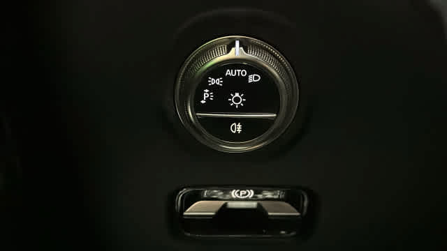 Certified 2026 Mercedes-Benz C 300 4MATIC Sedan image 16
