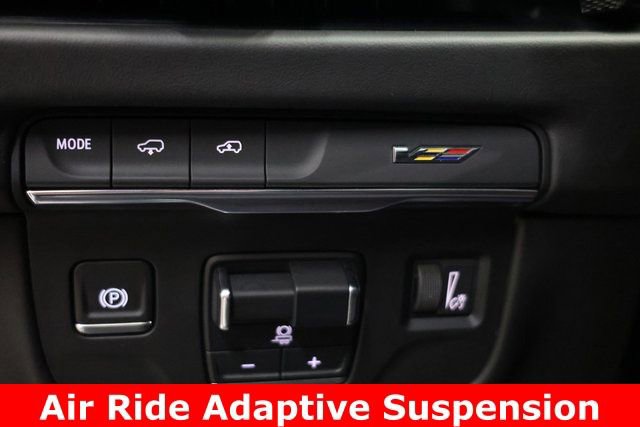 Used 2025 Cadillac Escalade V image 34