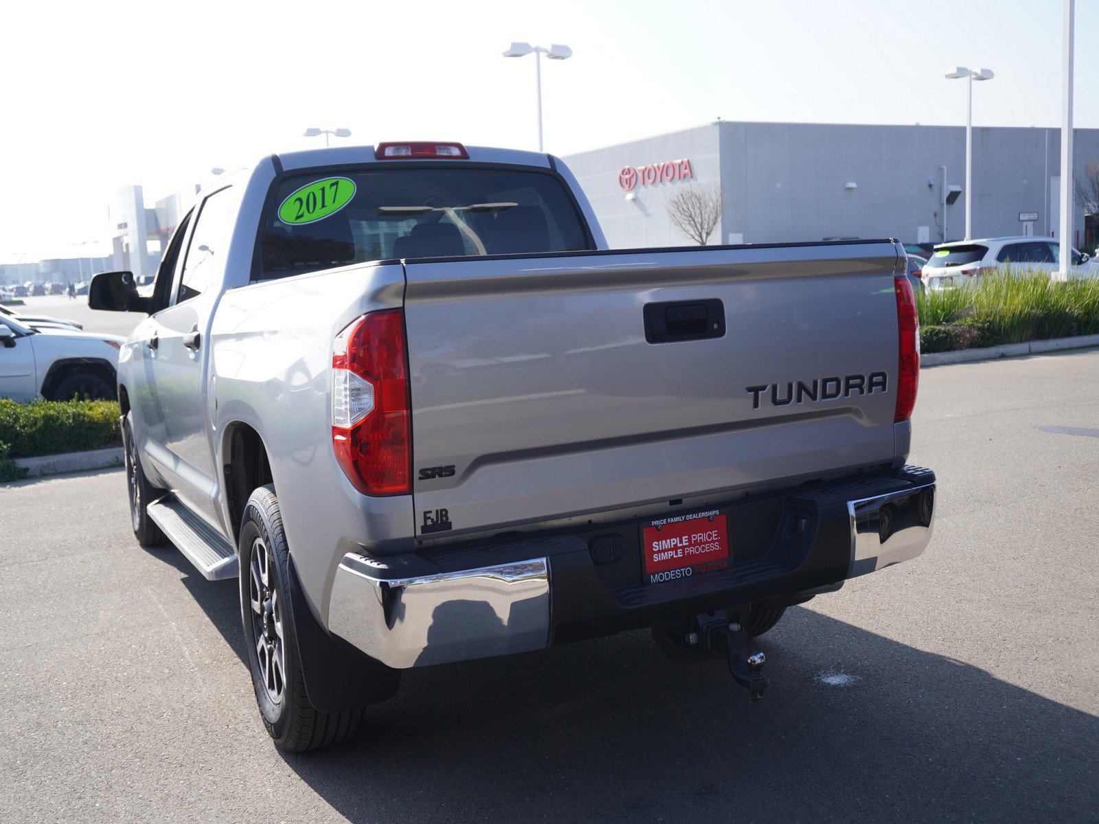 Used 2017 Toyota Tundra SR5 w/ SR5 Upgrade Package image 9
