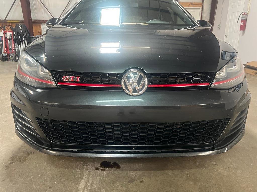 Used 2017 Volkswagen GTI S image 9