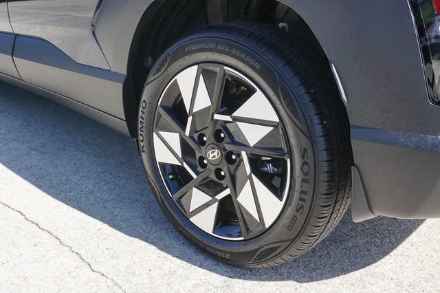 Used 2025 Hyundai Kona SEL image 8