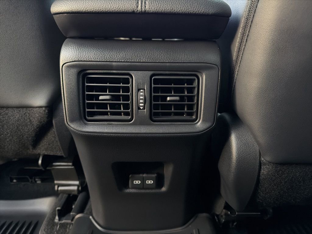 Used 2025 Toyota RAV4 Limited image 23